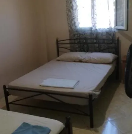 Apartment Rooms With View Himare