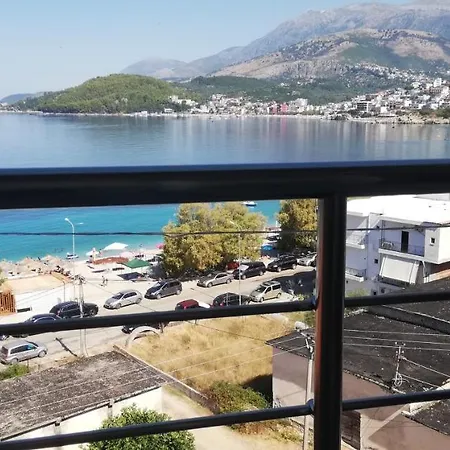 Apartment Rooms With View Himare